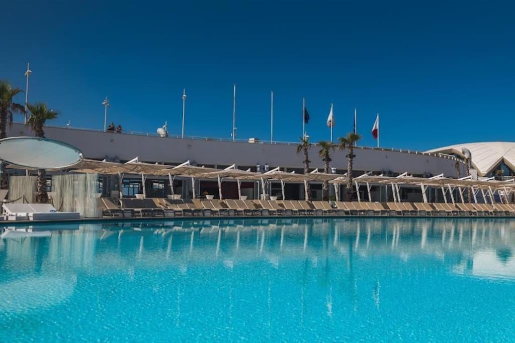 Designer 2Br Home With Stunning Views In St Pauls By 360 Estates San Pawl il-Baħar Extérieur photo